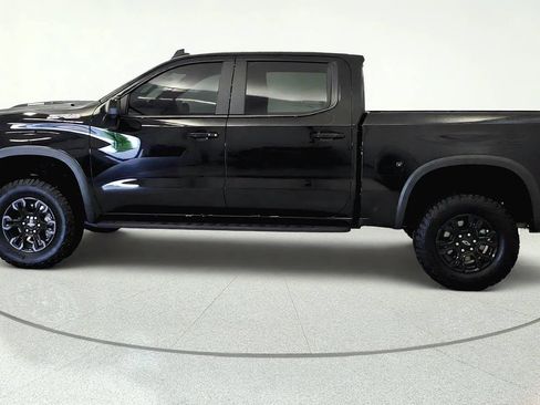 Used 2025 Chevrolet Silverado 1500 ZR2 w/ Technology Package AWD/4WD image 5