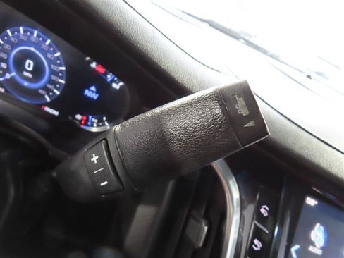 Used 2016 Cadillac Escalade Luxury RWD image 26