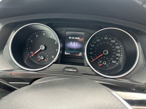 Used 2018 Volkswagen Tiguan SEL AWD/4WD image 15
