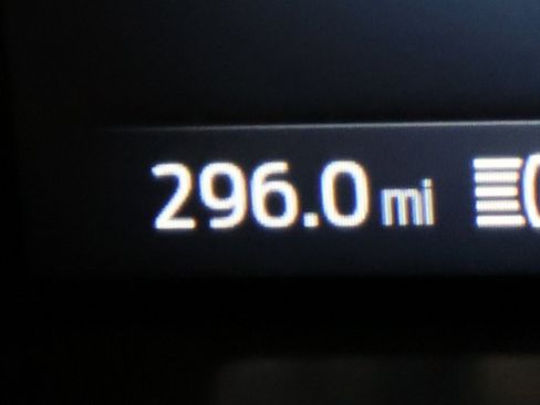 Used 2025 Ford Maverick XL w/ Equipment Group 102A image 22