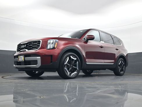 Used 2023 Kia Telluride S AWD/4WD image 22