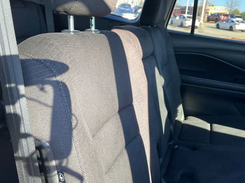 Used 2017 Honda Pilot LX image 15