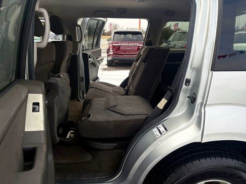 Used 2005 Nissan Pathfinder SE w/ (G01) SE Comfort Pkg image 18
