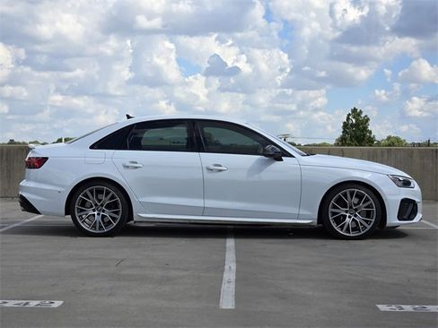Used 2022 Audi S4 Prestige image 11