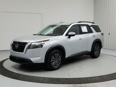 Used 2025 Nissan Pathfinder SV
