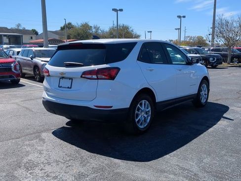 Used 2023 Chevrolet Equinox LS w/ LS Convenience Package image 6