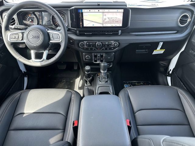 New 2025 Jeep Wrangler Unlimited Sahara AWD/4WD image 33