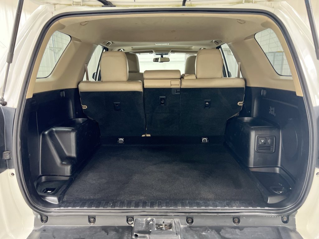 Used 2018 Toyota 4Runner Limited AWD/4WD image 25