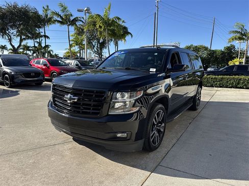 Used 2019 Chevrolet Suburban Premier w/ RST 6.2L Performance Edition image 10