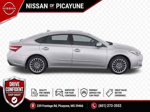 Used 2018 Toyota Avalon Limited FWD image 9