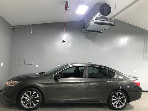 Used 2014 Honda Accord Sport image 6