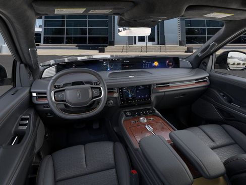New 2026 Lincoln Navigator L Black Label AWD/4WD image 9