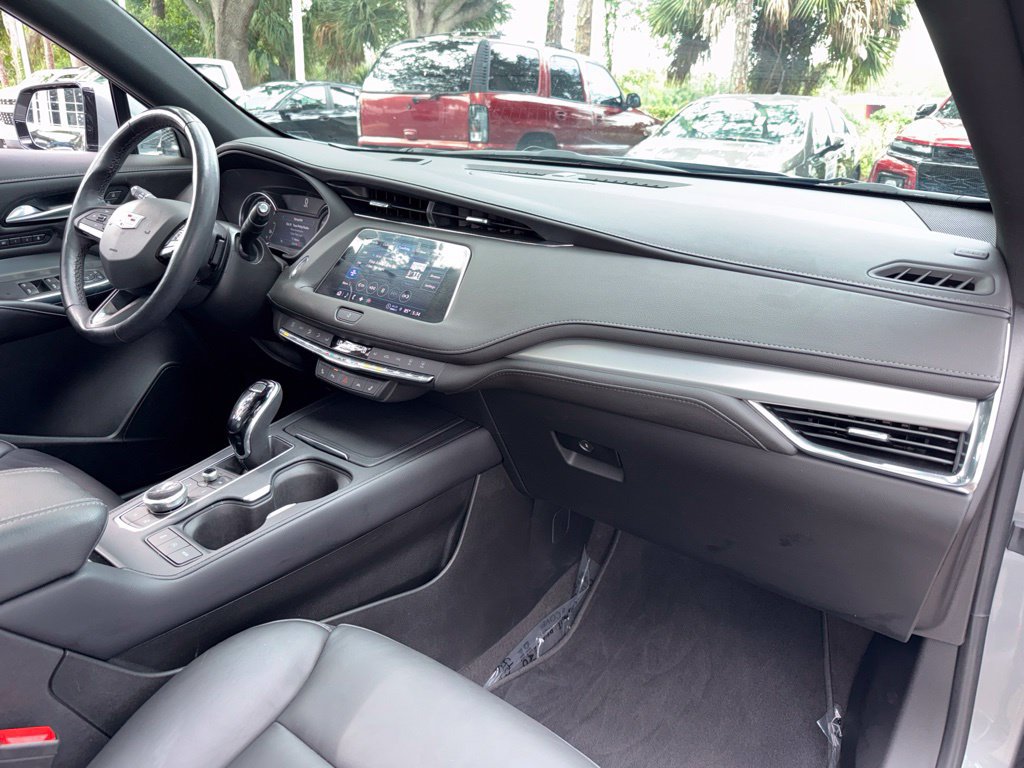 Used 2023 Cadillac XT4 Premium Luxury w/ Cold Weather Package FWD image 21