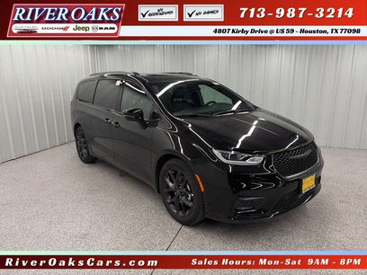 New 2026 Chrysler Pacifica Limited