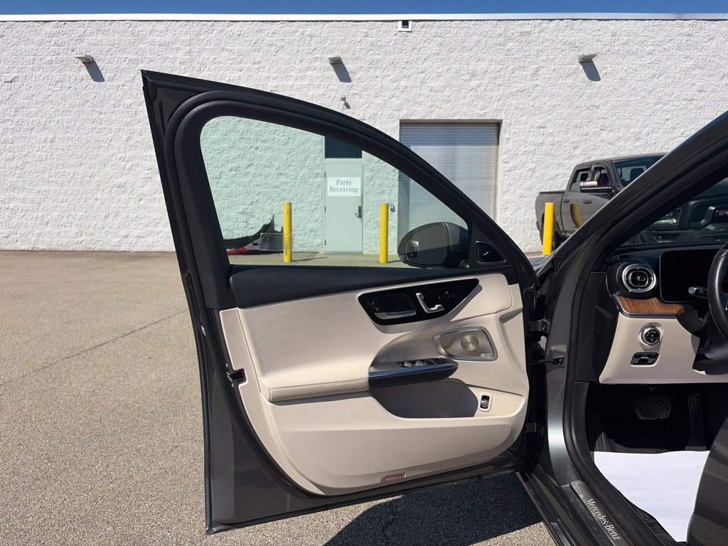 Certified 2022 Mercedes-Benz C 300 4MATIC Sedan image 10
