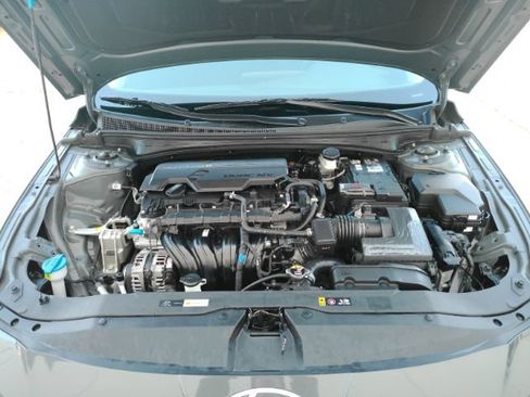 Used 2026 Hyundai Elantra SE FWD image 46
