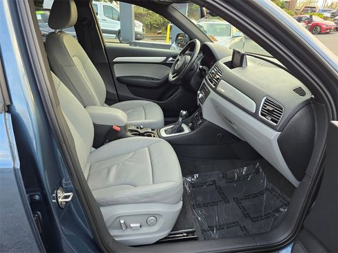 Used 2017 Audi Q3 2.0T Premium w/ Convenience Package image 11