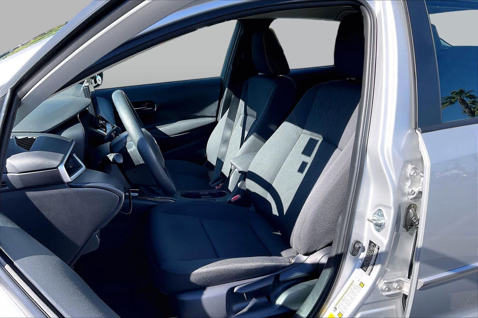 Used 2024 Toyota Corolla LE FWD image 7