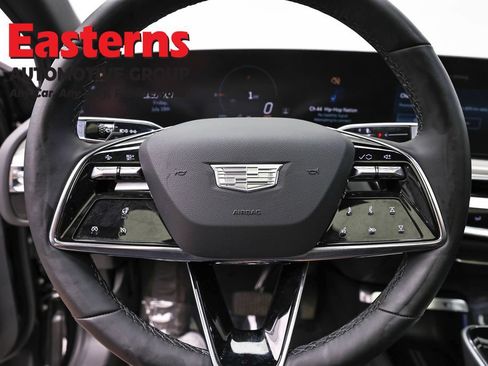 Used 2025 Cadillac Lyriq Luxury AWD/4WD image 10