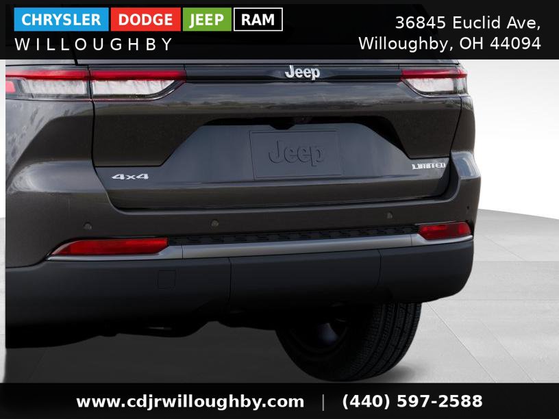 New 2026 Jeep Grand Cherokee Limited w/ Limited Altitude Package AWD/4WD image 16