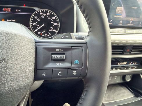 Used 2026 Nissan Rogue SV FWD image 19