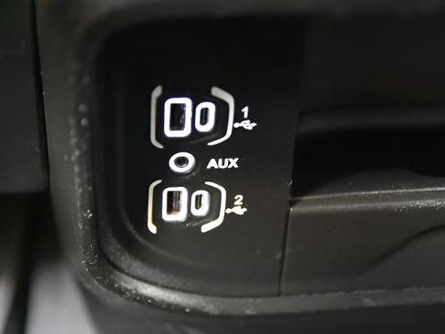 Used 2024 RAM 2500 Big Horn image 25