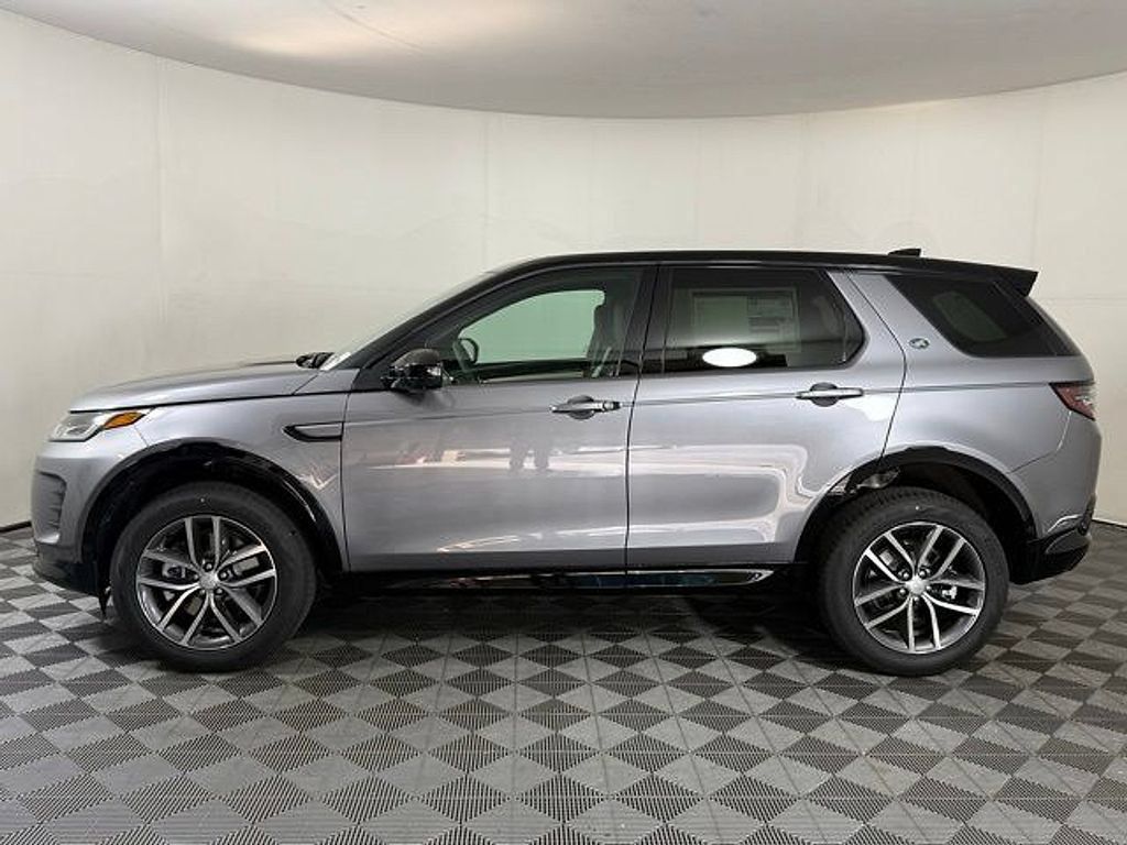 New 2026 Land Rover Discovery Sport Landmark AWD/4WD image 3