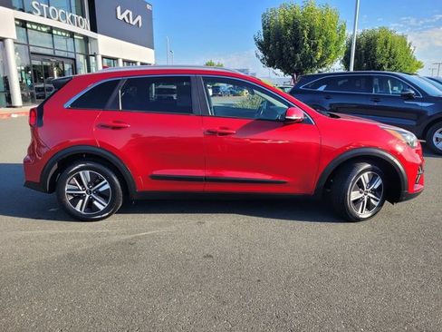 Used 2020 Kia Niro EX FWD image 3