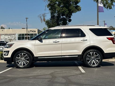 Certified 2017 Ford Explorer Platinum AWD/4WD image 6