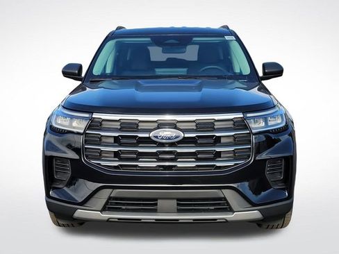 New 2026 Ford Explorer Active image 2