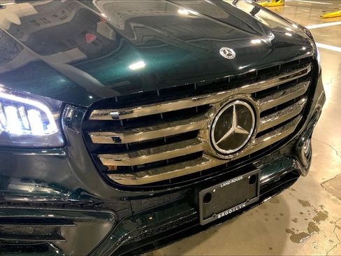 Used 2024 Mercedes-Benz GLS 450 4MATIC image 6