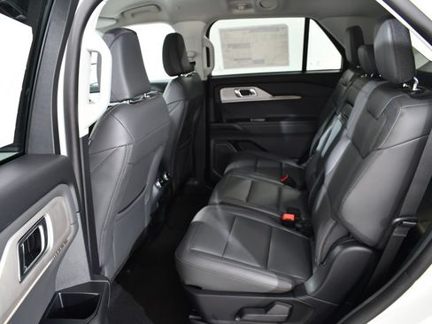 New 2026 Ford Explorer Active w/ Active Comfort Package AWD/4WD image 16