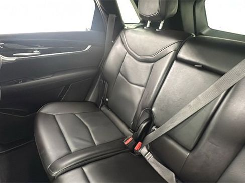 Used 2025 Cadillac XT5 Premium Luxury image 14