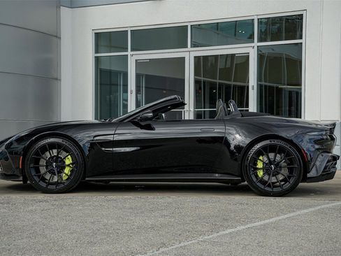 New 2026 Aston Martin V8 Vantage Roadster image 11
