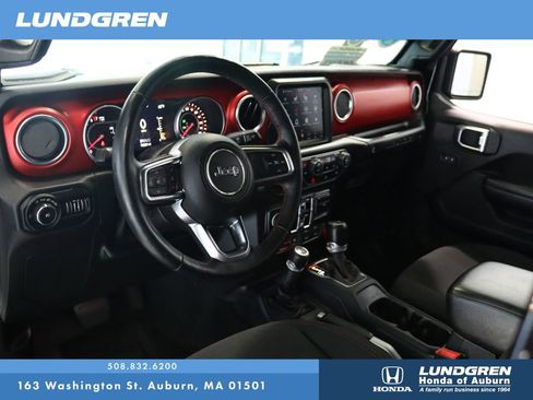 Used 2018 Jeep Wrangler Unlimited Rubicon image 8