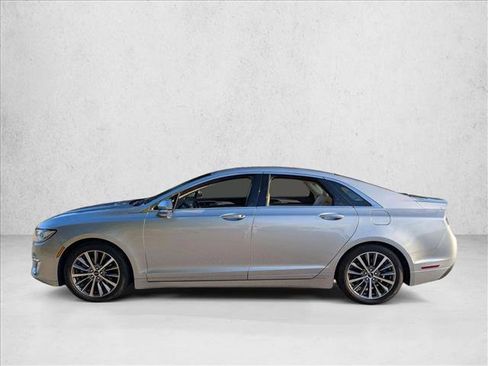 Used 2020 Lincoln MKZ FWD image 6