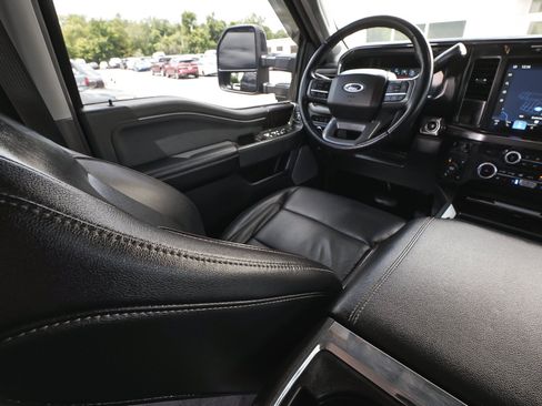 Used 2023 Ford F250 Lariat w/ Black Appearance Package AWD/4WD image 48