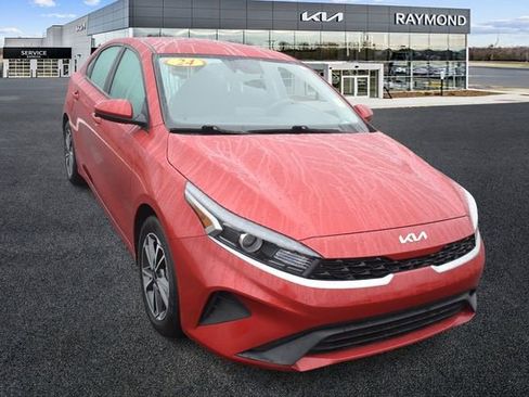 Certified 2024 Kia Forte LXS image 9