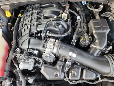 Used 2025 Jeep Grand Cherokee L Altitude image 27