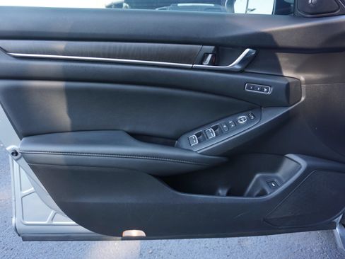 Used 2020 Honda Accord EX-L image 26