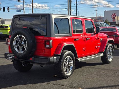 Used 2020 Jeep Wrangler Unlimited Sahara image 5