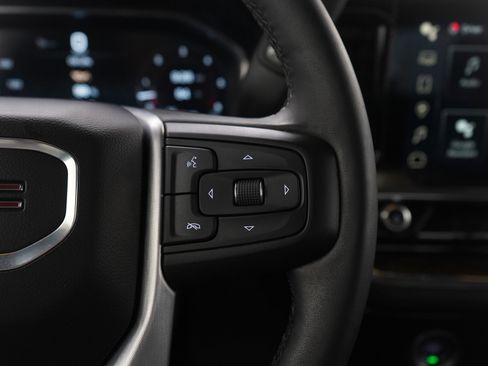 Used 2024 GMC Sierra 1500 SLE image 26