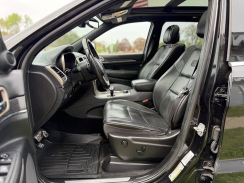 Used 2014 Jeep Grand Cherokee Overland AWD/4WD image 8