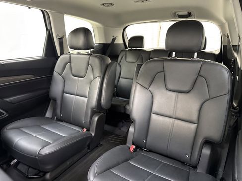 Used 2022 Kia Telluride EX w/ EX Premium Package image 22