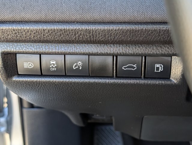 Used 2026 Toyota Camry LE FWD image 22