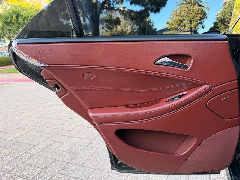 Used 2006 Mercedes-Benz CLS 500 image 54