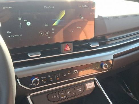 New 2026 Kia Carnival SX image 8