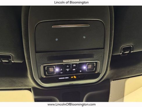 Used 2025 Lincoln Navigator Black Label AWD/4WD image 38