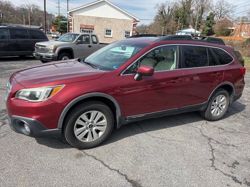 Used 2015 Subaru Outback 2.5i Premium image 1