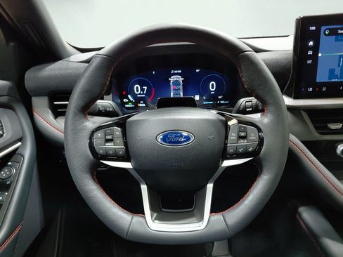 Used 2025 Ford Explorer ST-Line AWD/4WD image 23